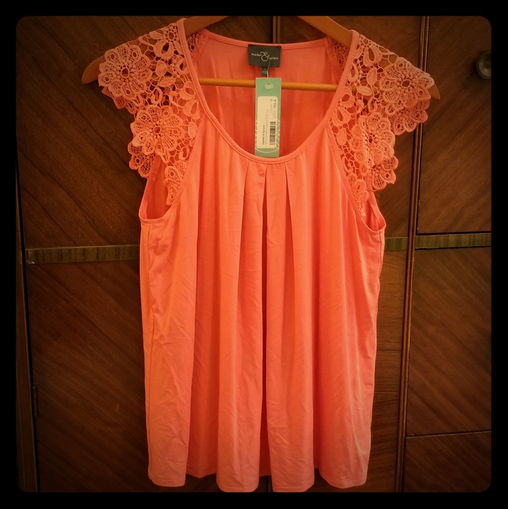 Lace Cap Sleeve Top
